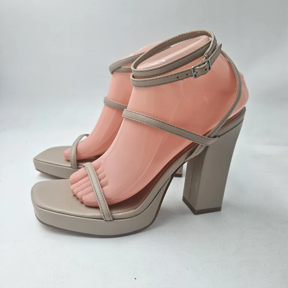 Marc Fisher Acres Strappy Platform Block Heel Sandals Nude Size 9.5 - Picture 3 of 9